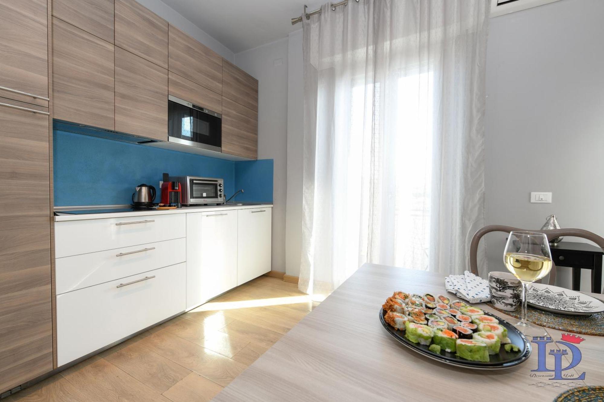 Desenzanoloft Official Partner Marriott Homes & Villas - Smiling In Desenzano Lake View Дезенцано-дель-Гарда Экстерьер фото