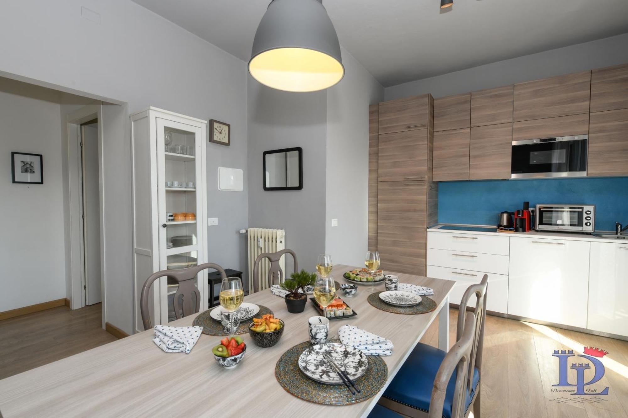 Desenzanoloft Official Partner Marriott Homes & Villas - Smiling In Desenzano Lake View Дезенцано-дель-Гарда Экстерьер фото